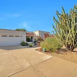 Private Pool Pet-Friendly Home In Scottsdale!