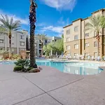 Frontdesk Montreux Apts Northeast Phoenix