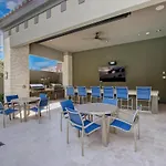 Frontdesk Montreux Apts Northeast Phoenix