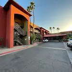 A Victory Inn & Suites - Phoenix North