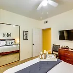 Ideally Located Phoenix Rental With Community Pool!