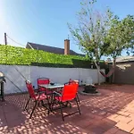 Your Downtown Home With California King Bed Unit A