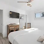 Charming House & Cottage In Downtown Phoenix