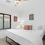 Charming House & Cottage In Downtown Phoenix
