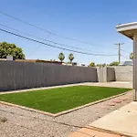 Cozy 3Br House Near Attractions & Shopping