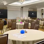 Doubletree Suites By Hilton Phoenix