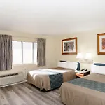 Central Phoenix Hotel