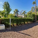 Best Little Guesthouse In Melrose! New Listing!