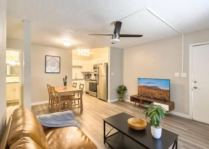 Updated With Pool - Close To Airport, Zoo, & Asu