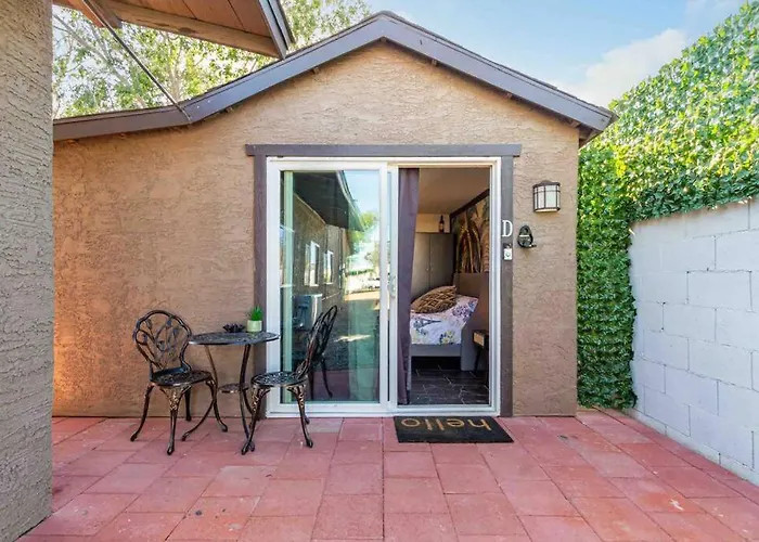 Your Tiny Downtown Home With Backyard Unit D