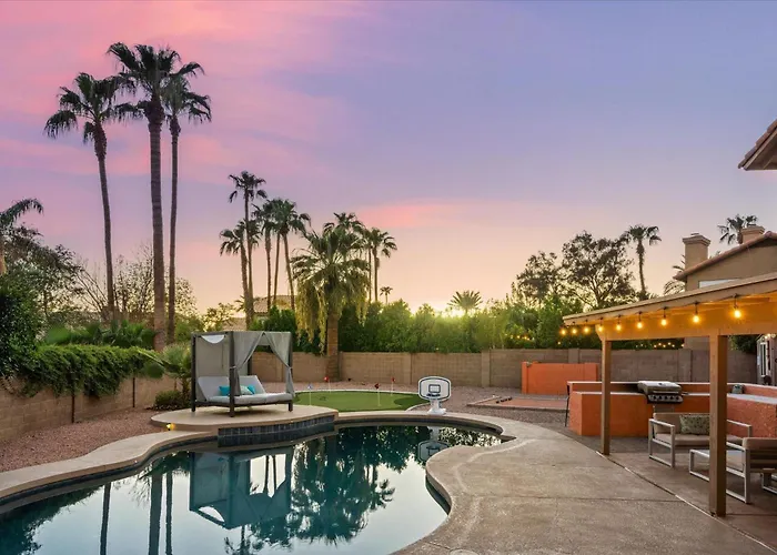 Paradise Palms