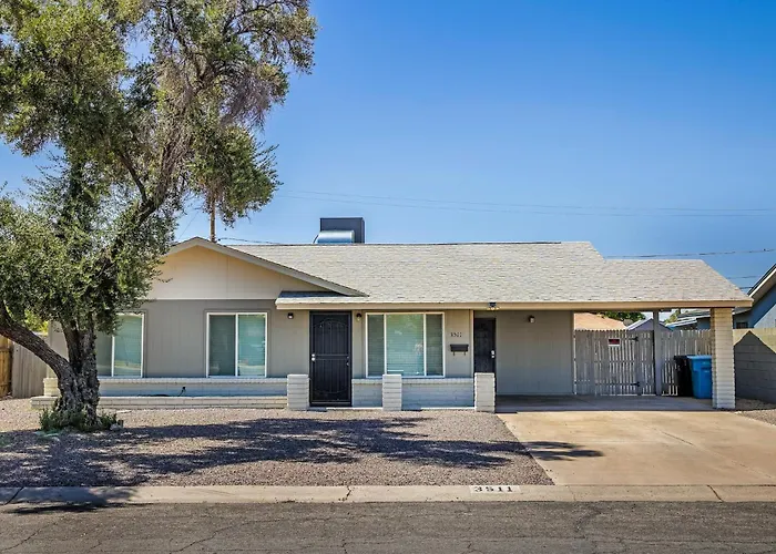 Cozy 3Br House Near Attractions & Shopping