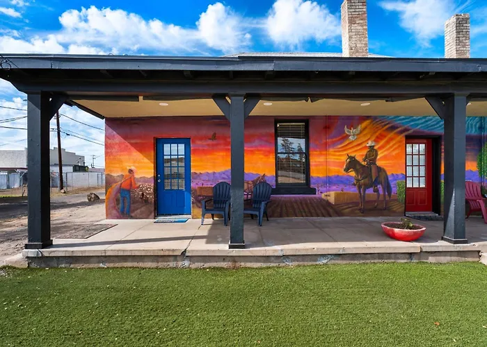 Modern 1917 Phoenix Farmhouse