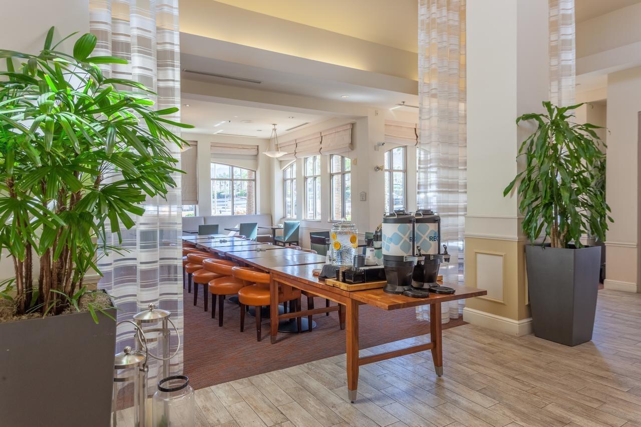 Hilton Garden Airport North Hotel 3*