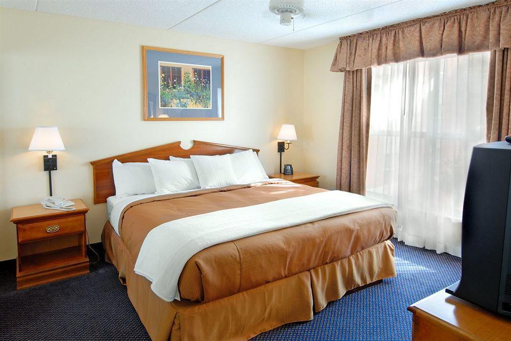 Mainstay North 3* Phoenix
