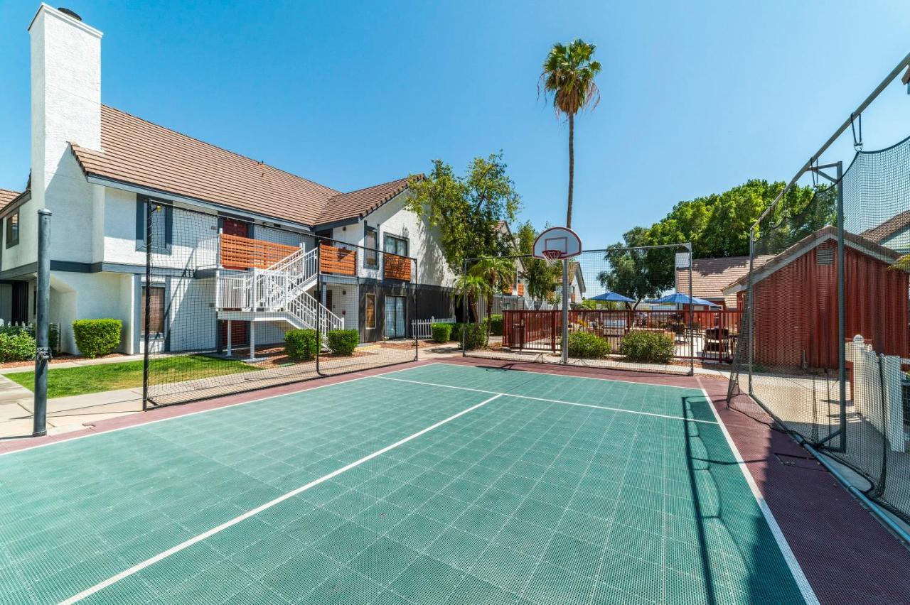 Apartamento Metro Phx Upstairs 2bd Sleeps 6 Heated Pool Pets Allowed *
