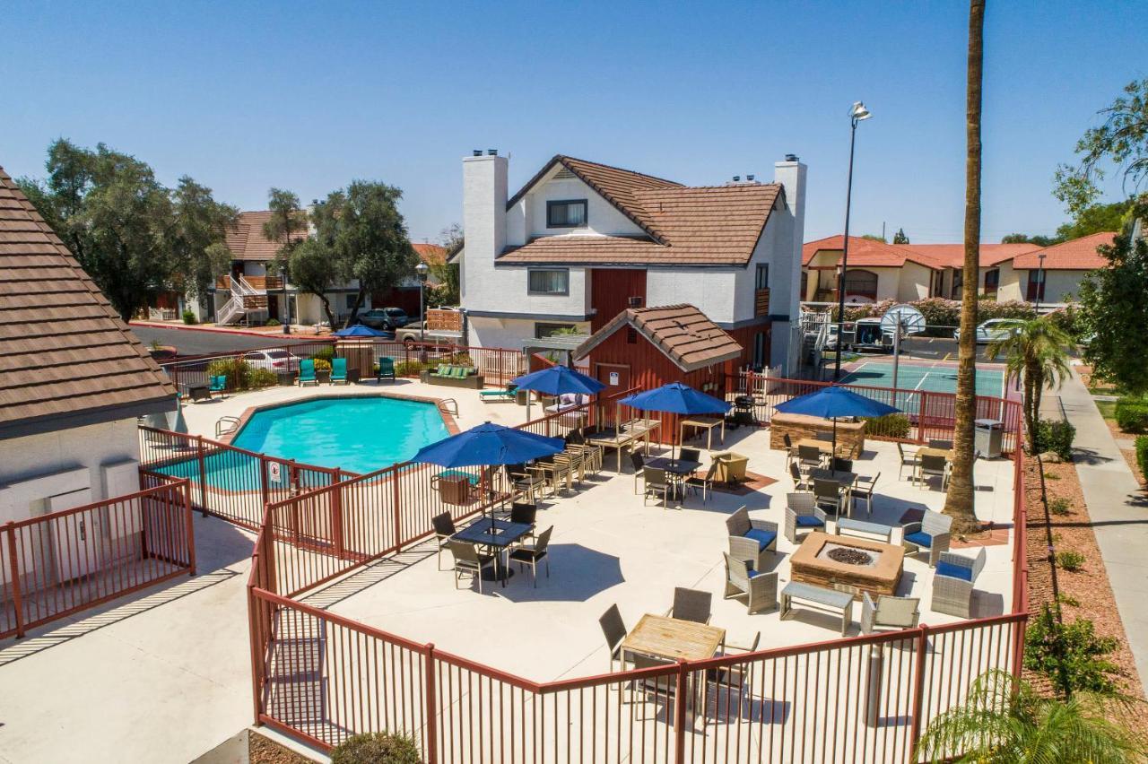 Metro Phx Upstairs 2bd Sleeps 6 Heated Pool Pets Allowed Phoenix