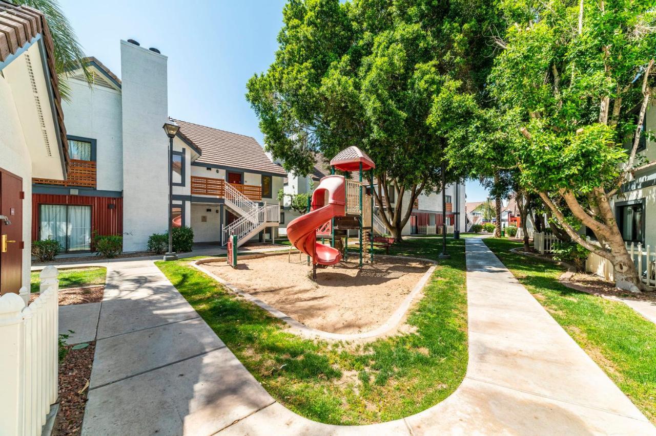 Apartamento Metro Phx Upstairs 2bd Sleeps 6 Heated Pool Pets Allowed Phoenix