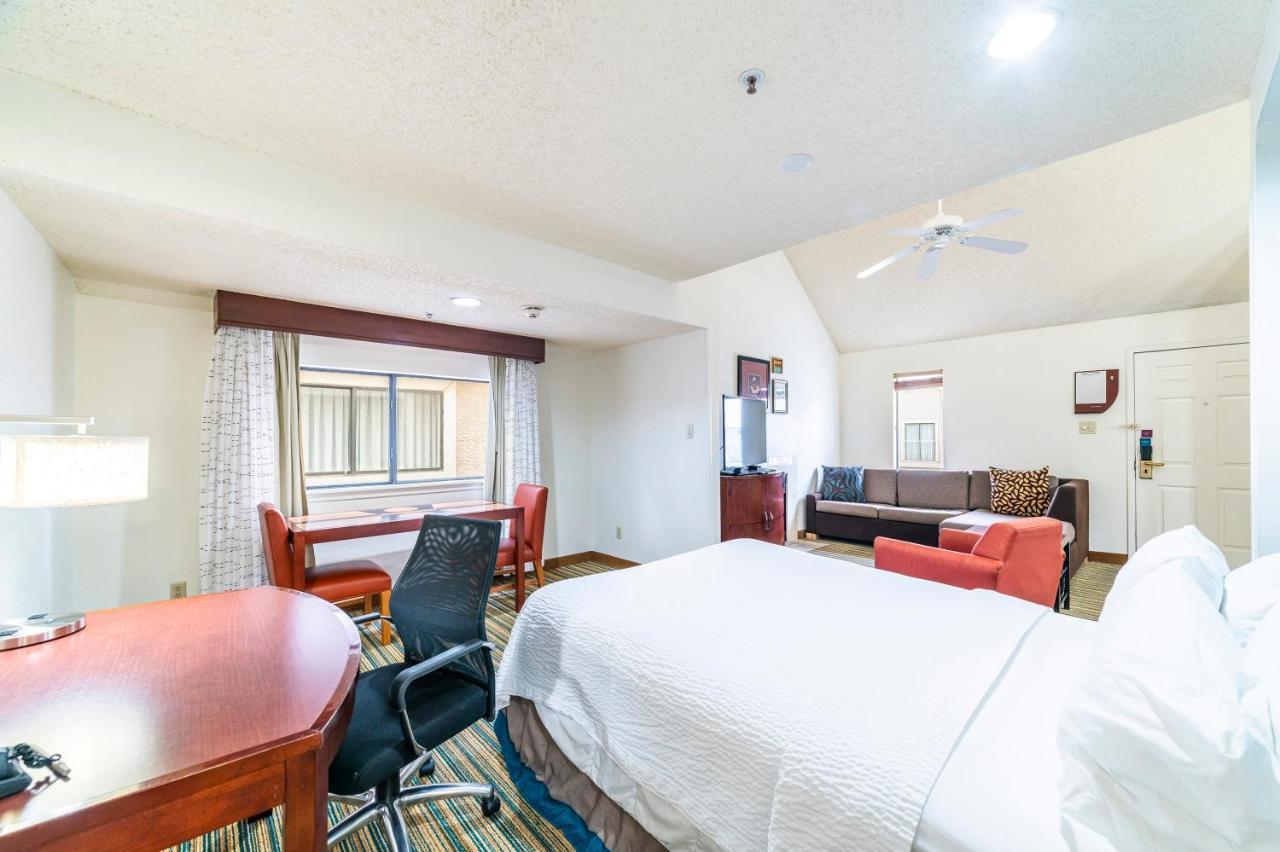 Metro Phx Upstairs Loft Sleeps Over 6 Phx Apartment *