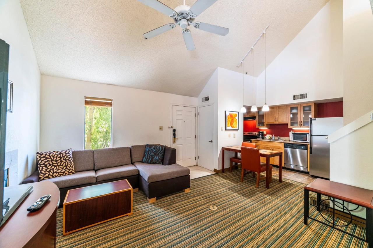 Metro Phx Upstairs Loft Sleeps Over 6 Phx