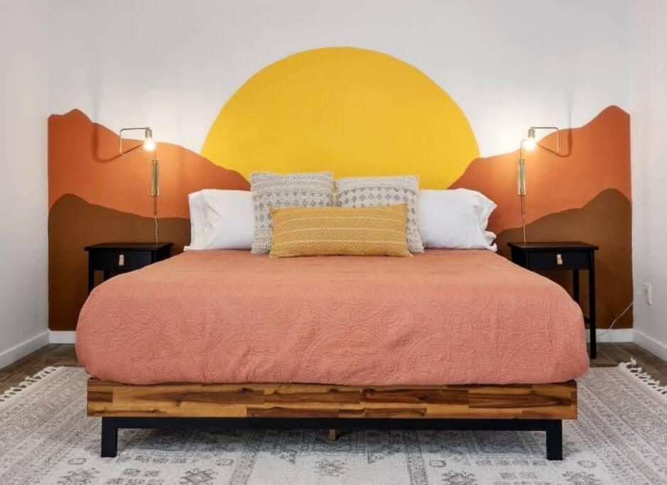 Fab Phx Getaway W/ Pool & Fire Pit Holiday home