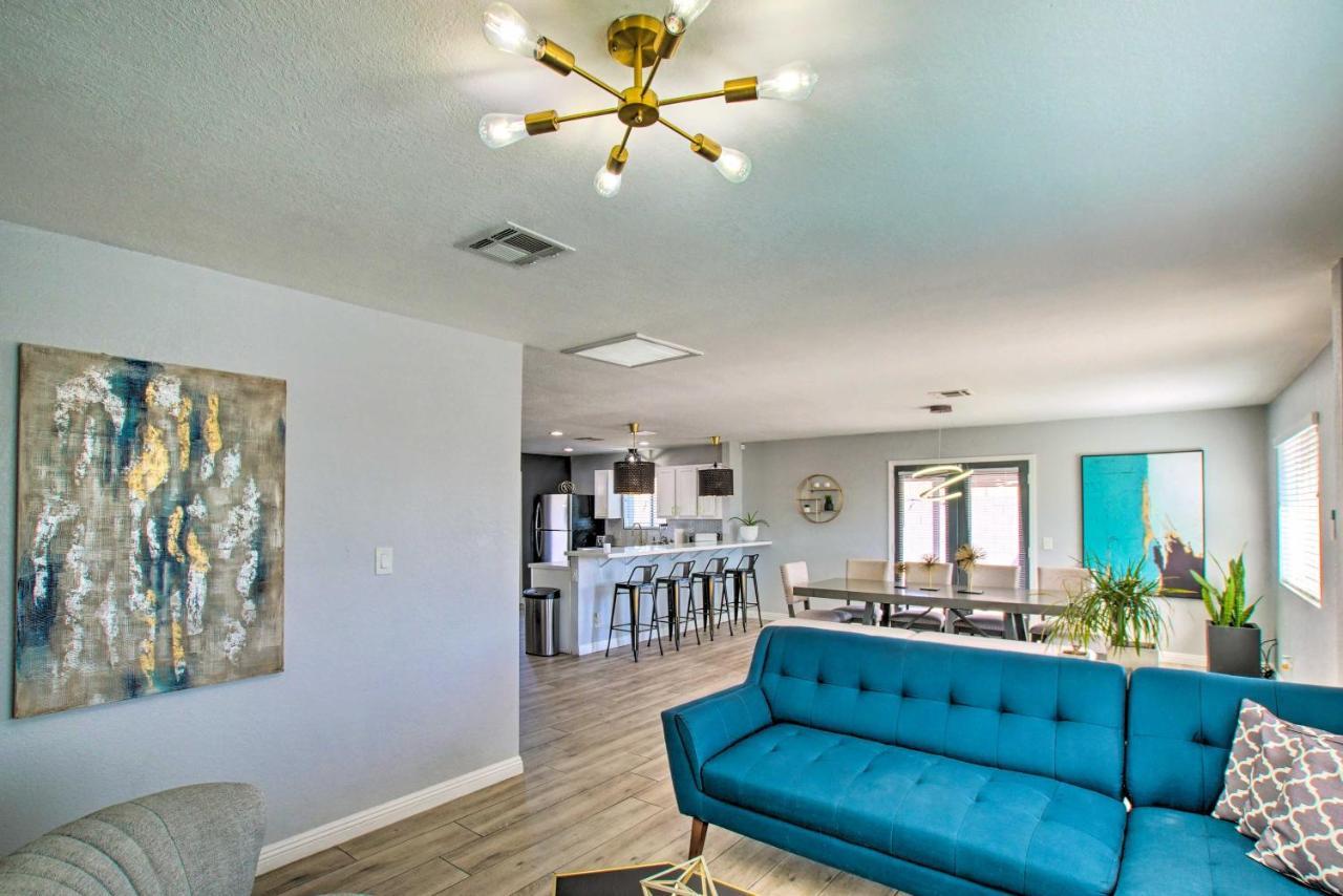 Charming With Patio About 3 Miles To Dtwn! Casa de férias