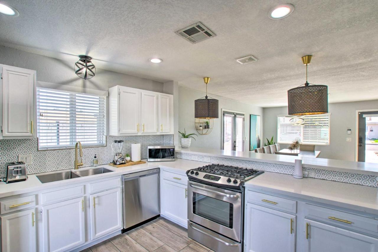 Casa de férias Charming With Patio About 3 Miles To Dtwn! Phoenix