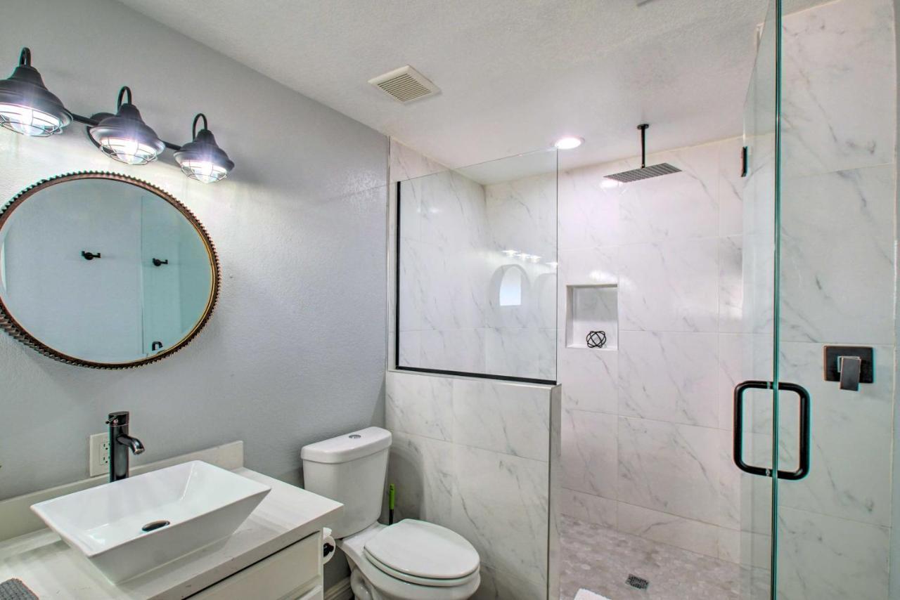 Charming With Patio About 3 Miles To Dtwn! Phoenix
