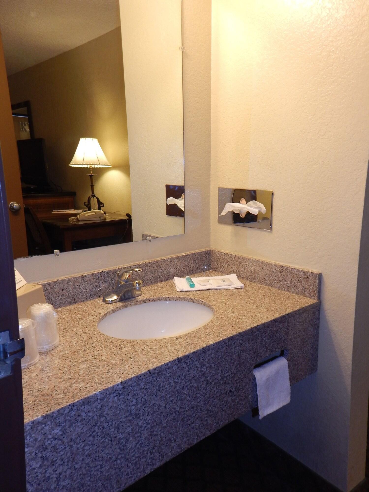 Hotel A Victory & - North 3*