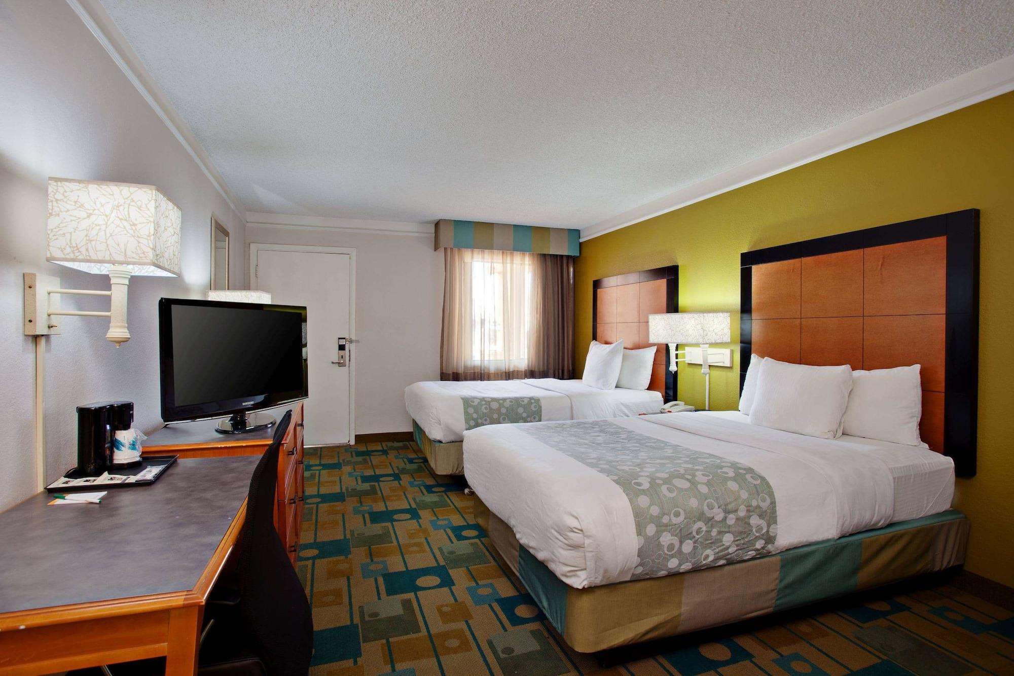 La Quinta By Wyndham North Hotel