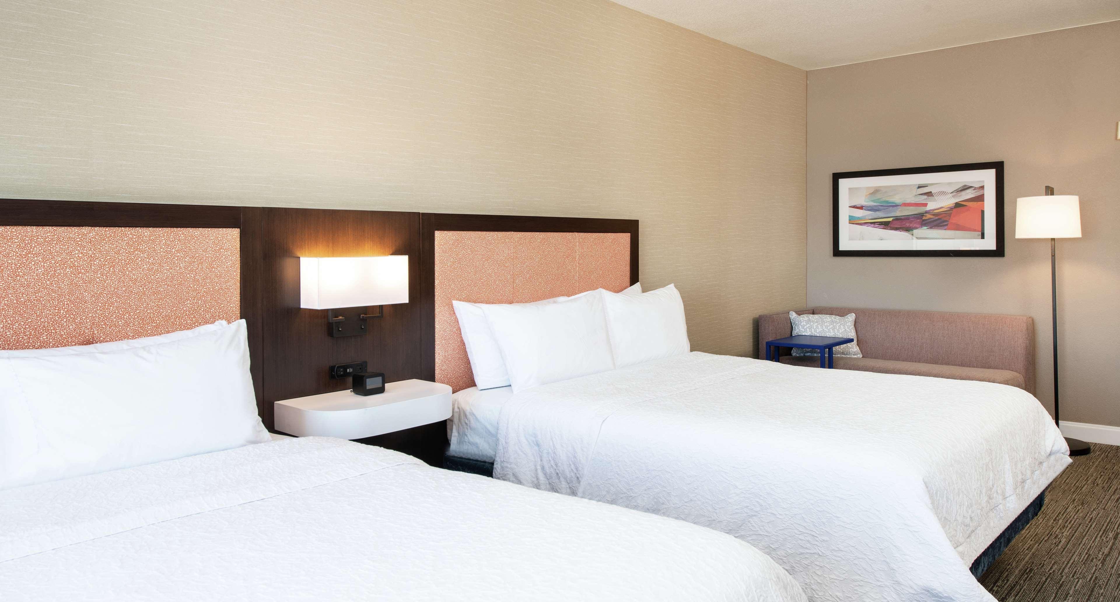 Hotel Hampton Airport North 3*