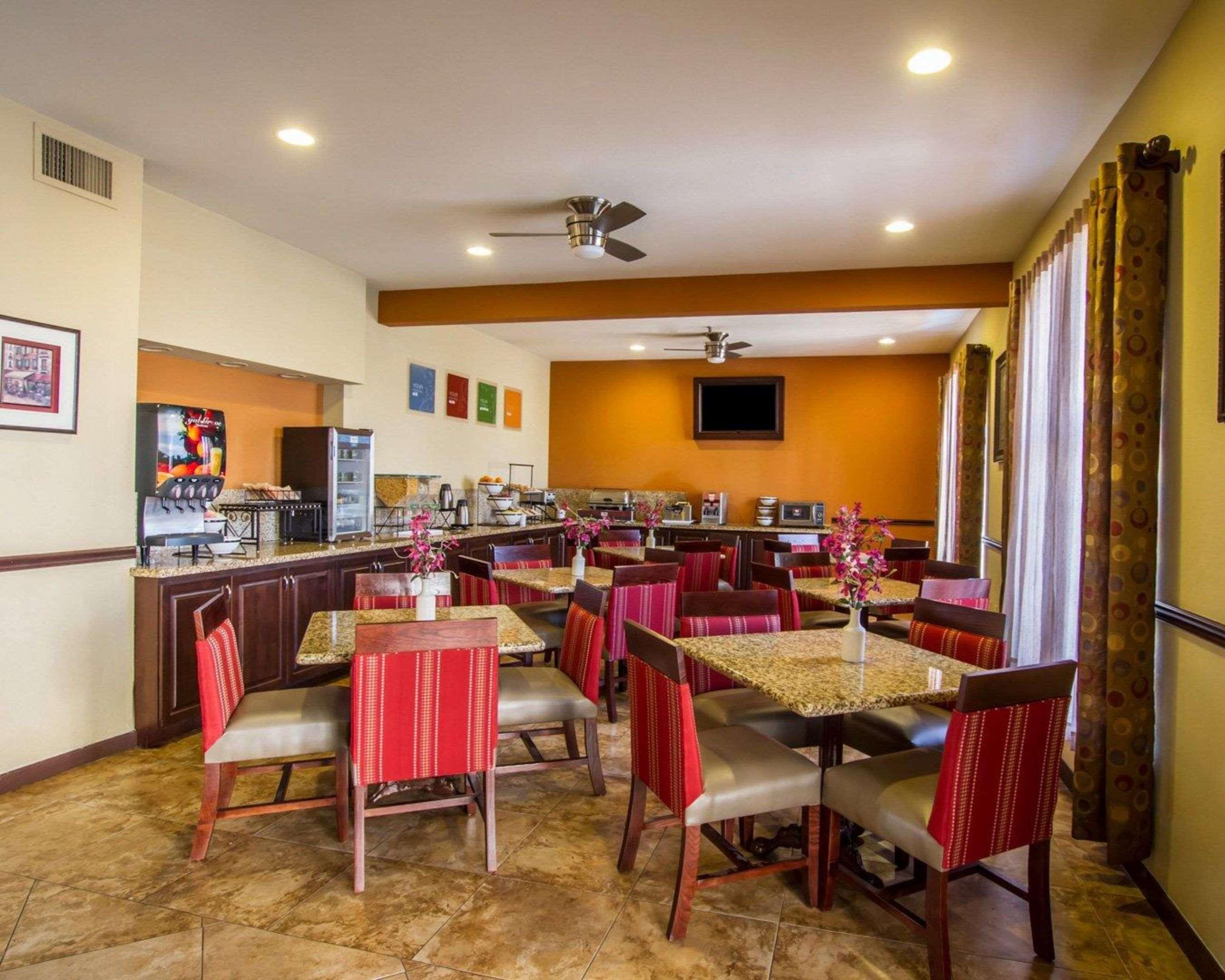 Comfort West At 27th Ave And I-i0 Phoenix