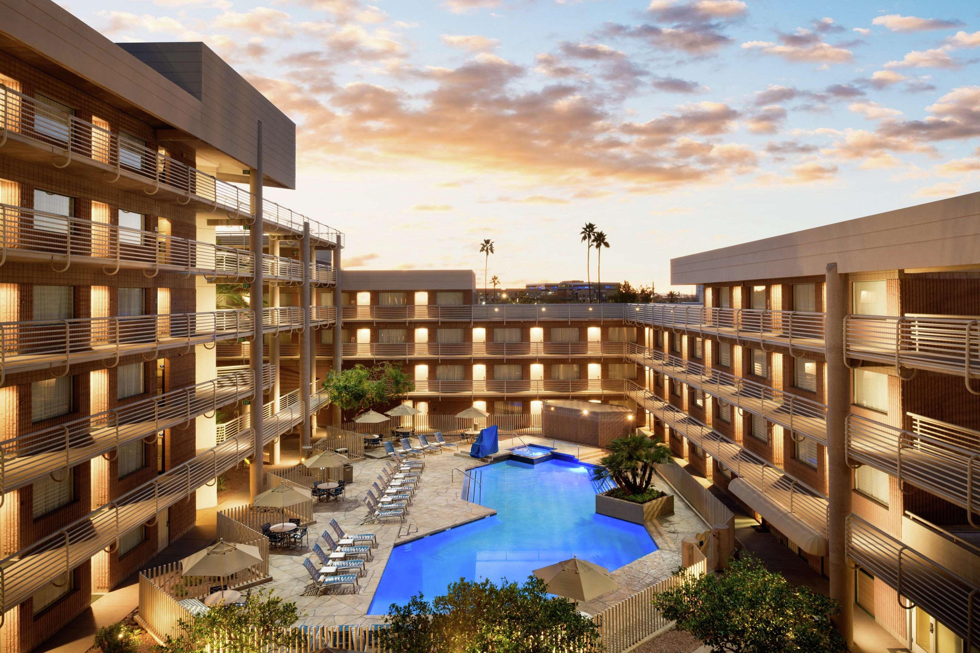 Doubletree By Hilton Hotel Phoenix