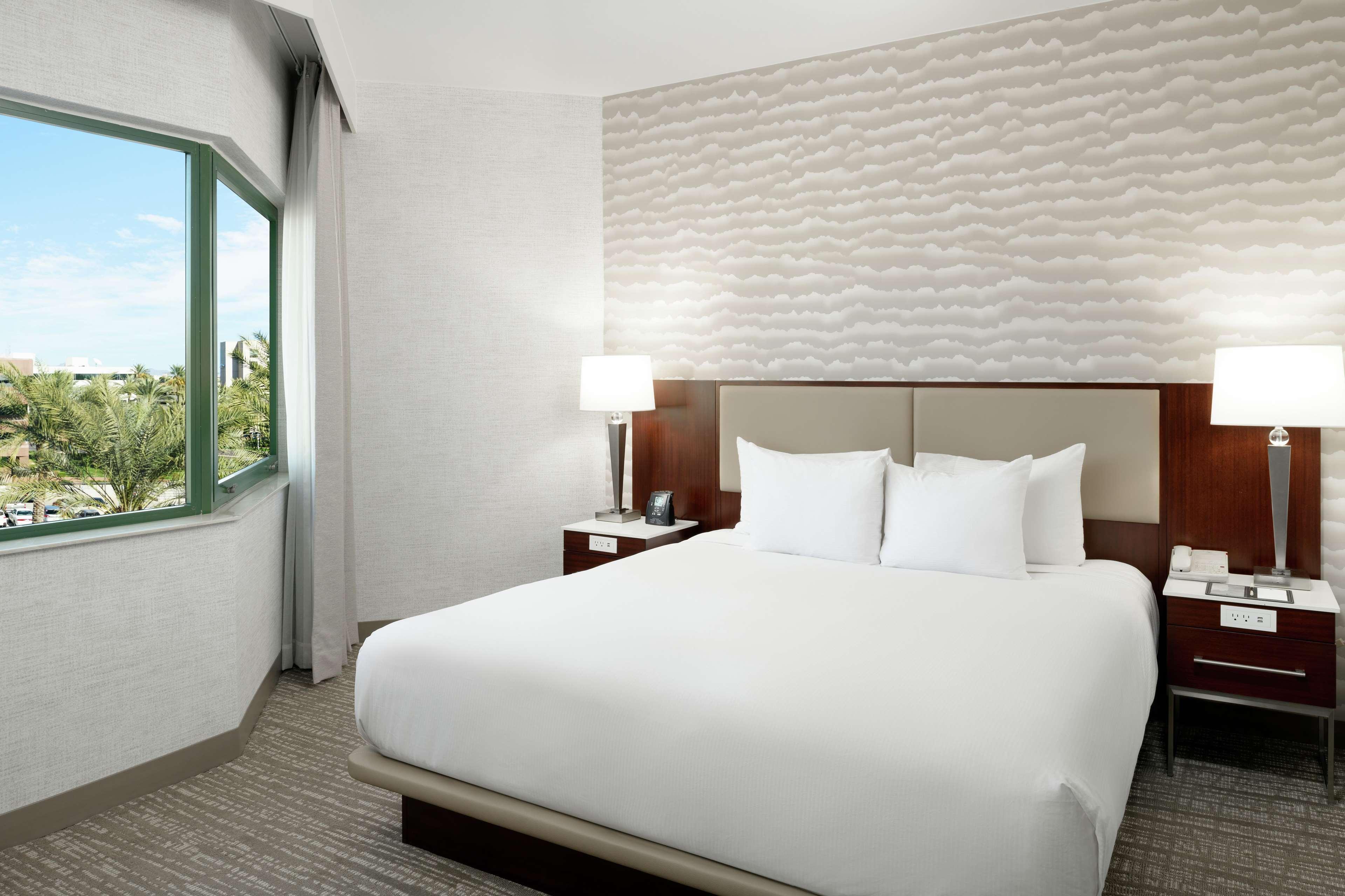 Doubletree By Hilton Phoenix