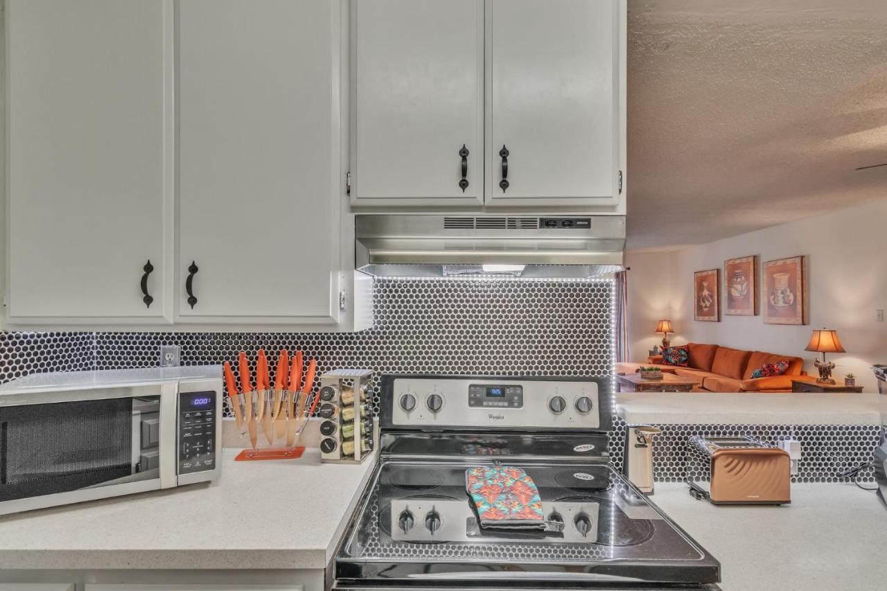Arizona Southwest Decor - Between And Old Town Scottsdale At Spengler Apartment *