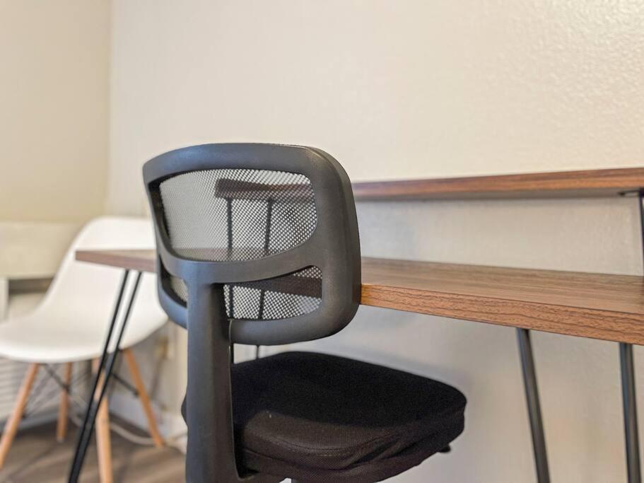 Updated With Pool - Close To Airport, Zoo, & Asu Apartamento