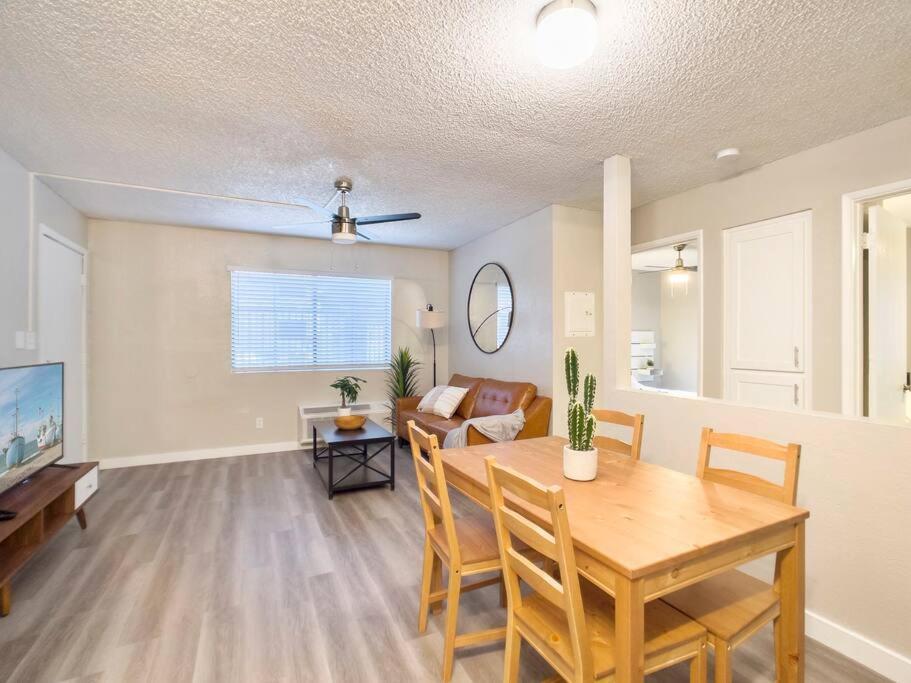 Updated With Pool - Close To Airport, Zoo, & Asu Apartamento