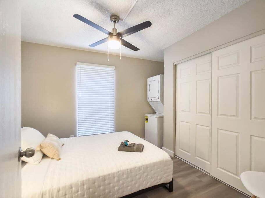 Updated With Pool - Close To Airport, Zoo, & Asu *