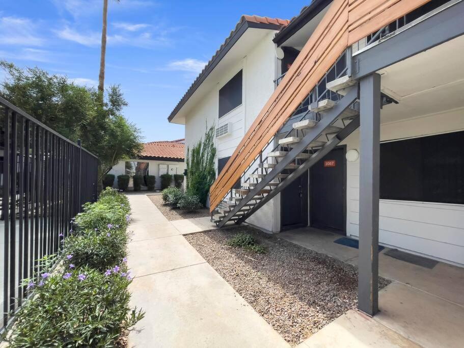Updated With Pool - Close To Airport, Zoo, & Asu Apartamento