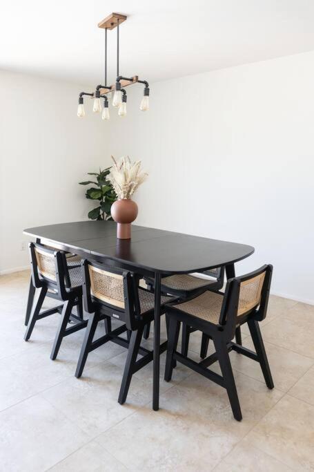 Holiday home New! Scottsdale/phx Retreat, Heated Pool, Hot Tub Phoenix