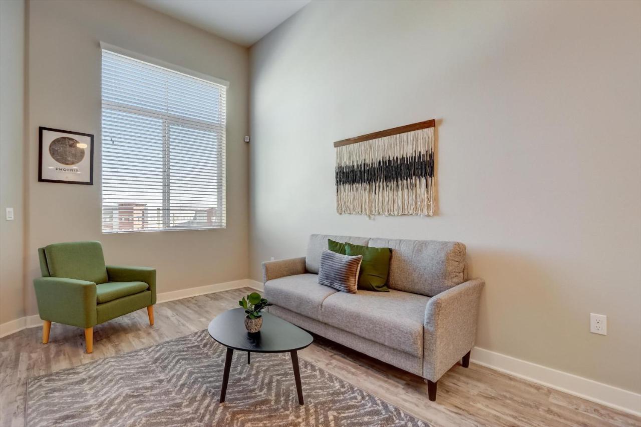 Frontdesk Montreux Apts Northeast
