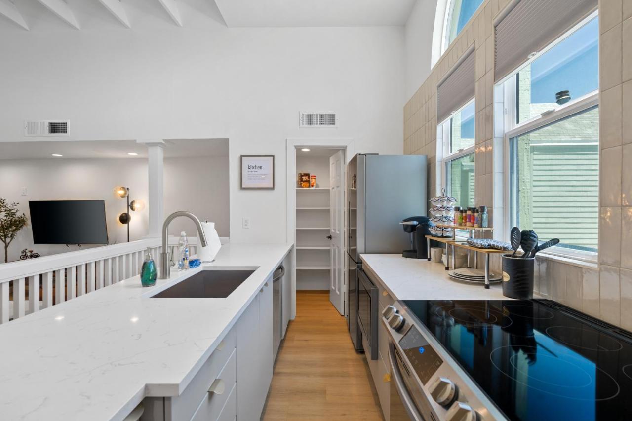 Holiday home Chic Uptown - Pool Table & Perfect Location *