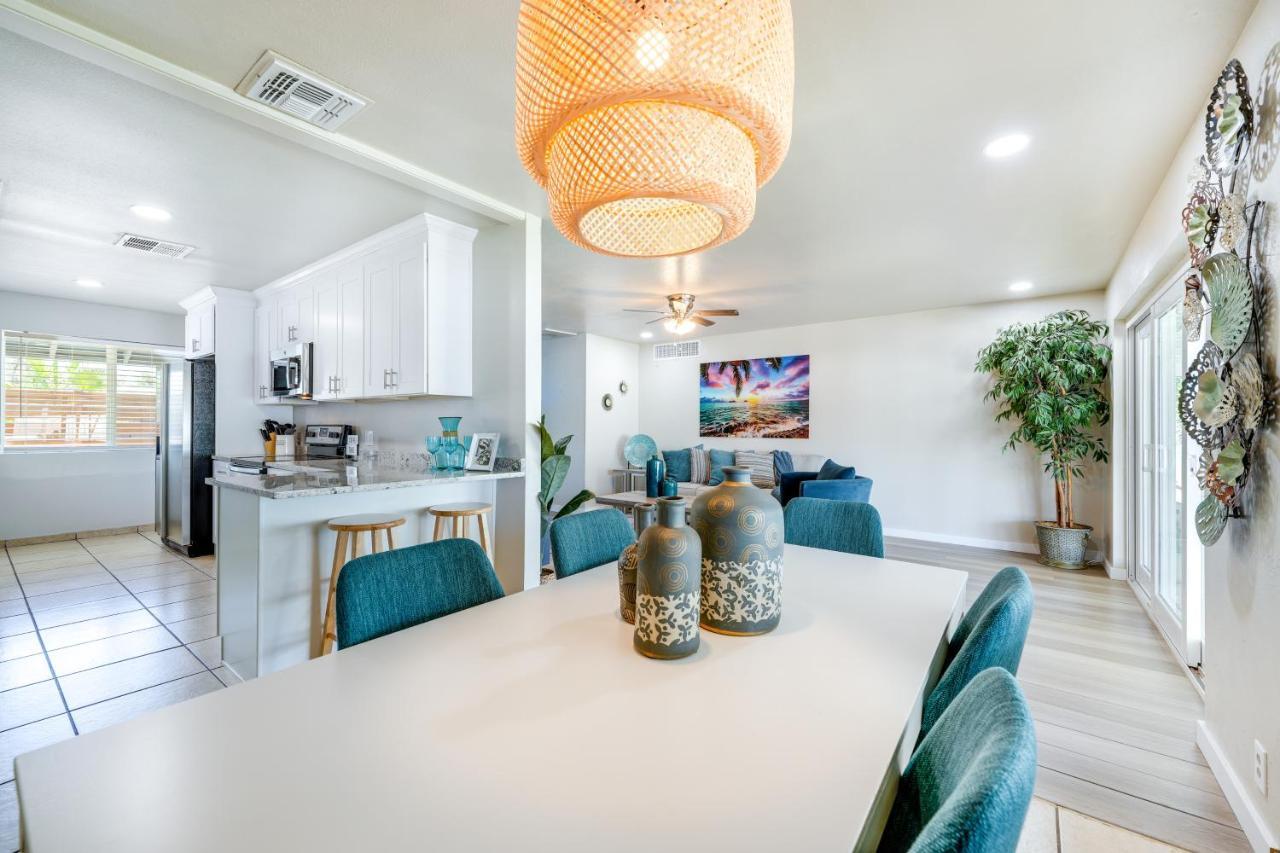 Chic Retreat W\/ Private Pool & Large Yard! * Phoenix