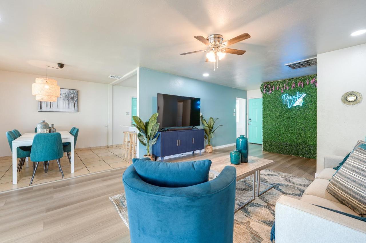 Chic Retreat W\/ Private Pool & Large Yard!