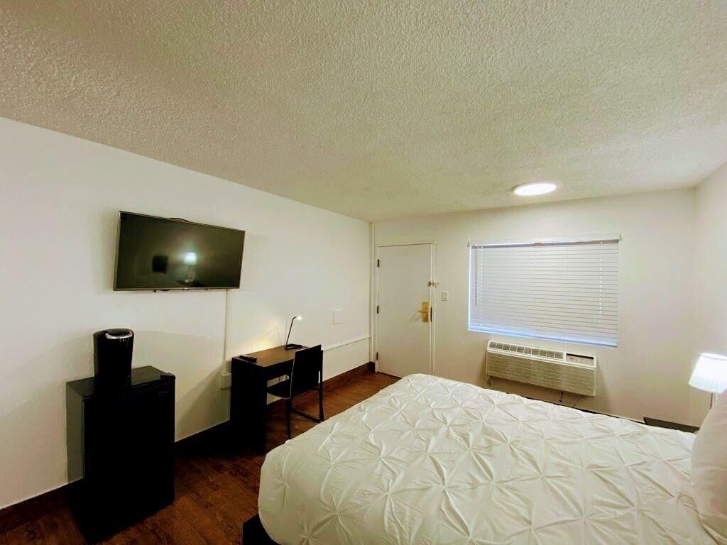 A Victory & - North Hotel Phoenix