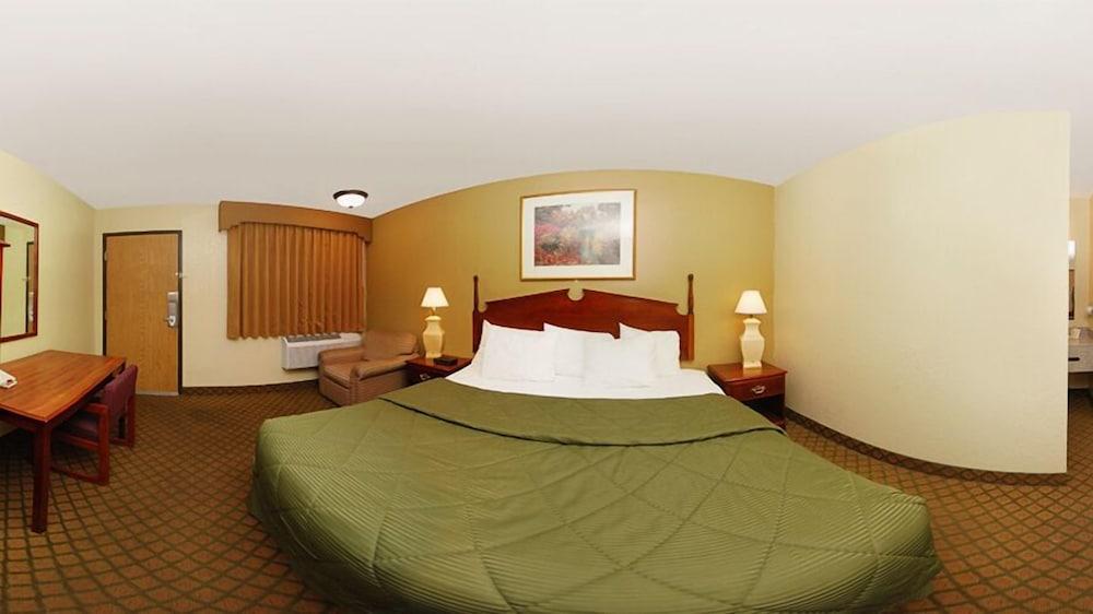 A Victory & - North Hotel Phoenix