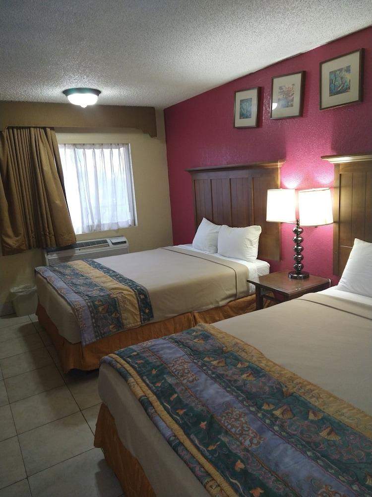 A Victory & - North Hotel Phoenix