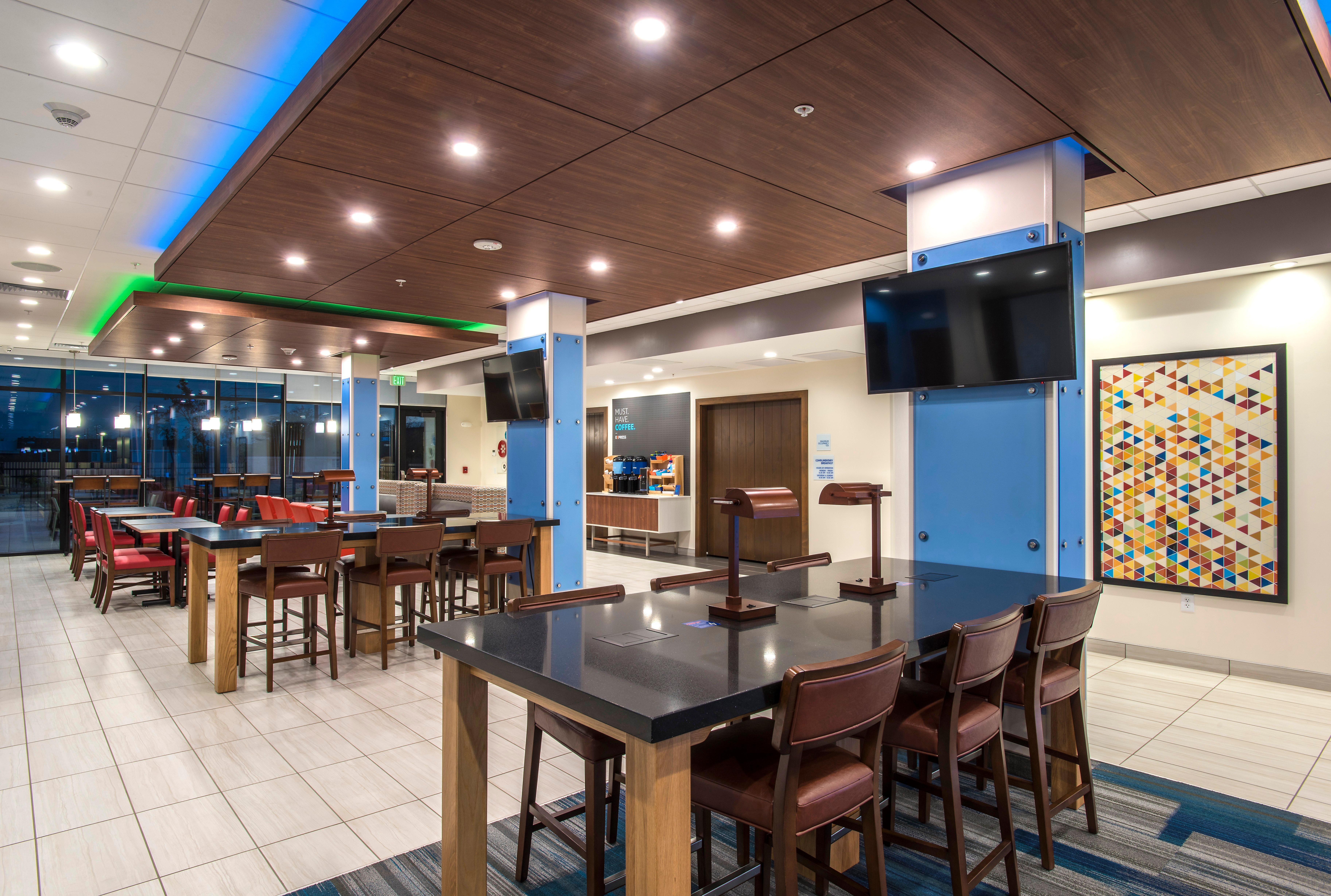 Express & - North - Happy Valley By Ihg 3*