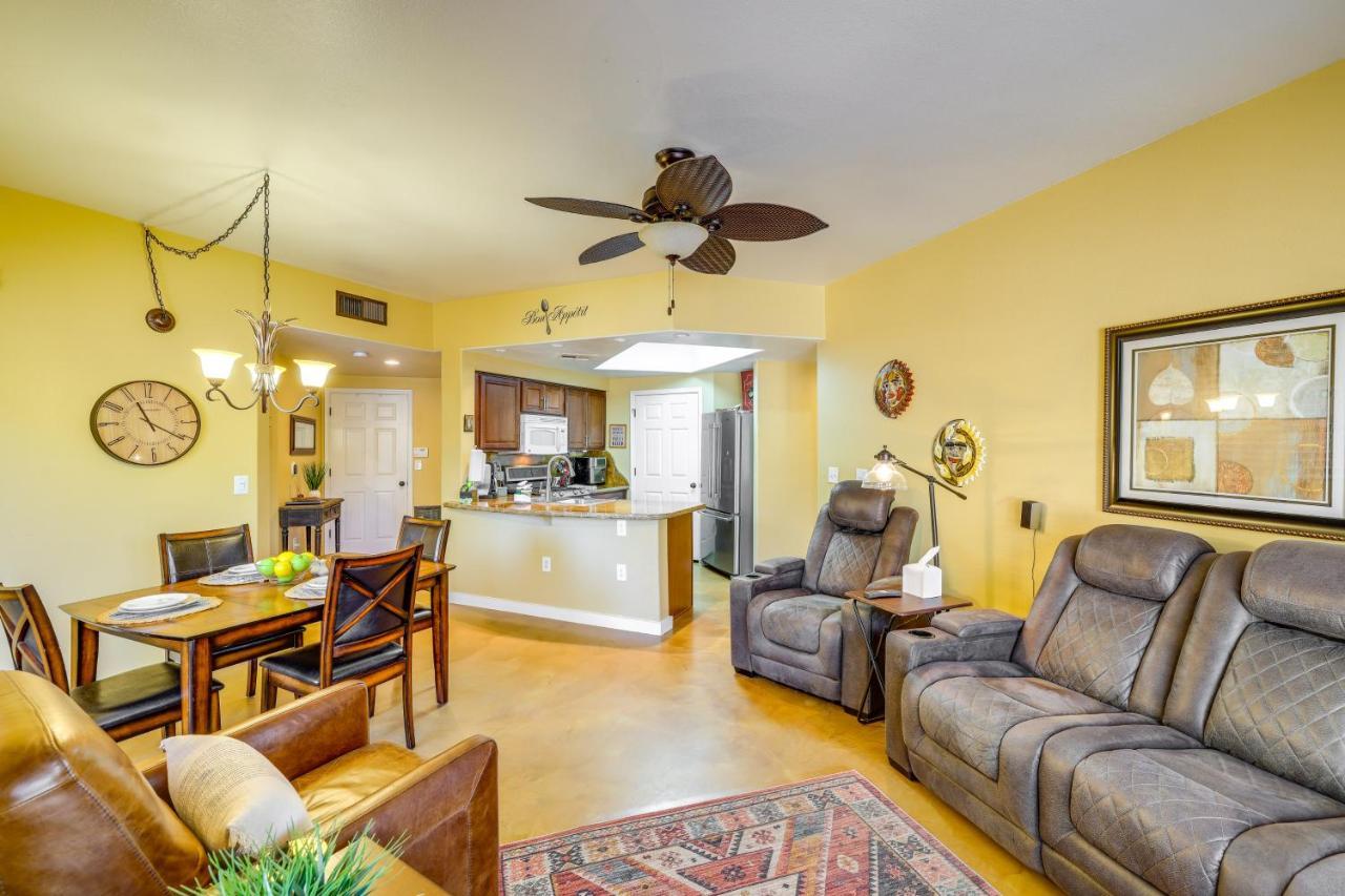 Ideally Located With Community Pool! Apartment Phoenix