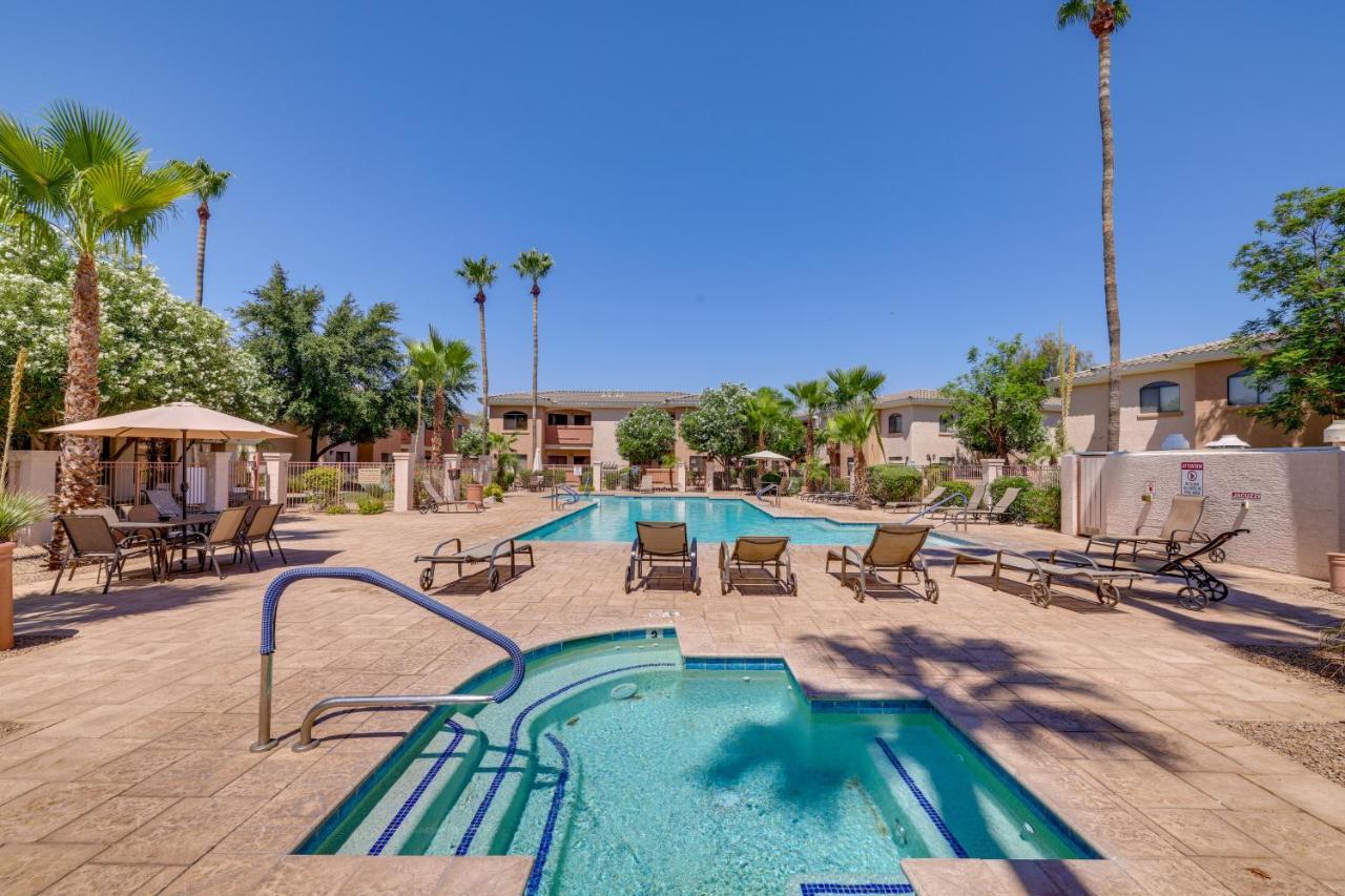 Ideally Located With Community Pool! Apartment *
